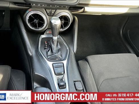 Used 2023 Chevrolet Camaro LT RWD image 15
