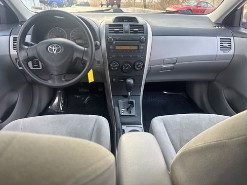 Used 2013 Toyota Corolla L image 12