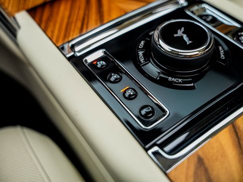 Used 2019 Rolls-Royce Cullinan image 51