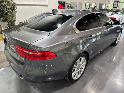 Used 2019 Jaguar XE Prestige AWD/4WD image 28
