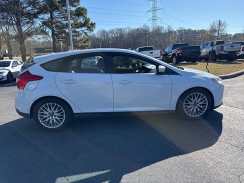 Used 2012 Ford Focus SEL image 6