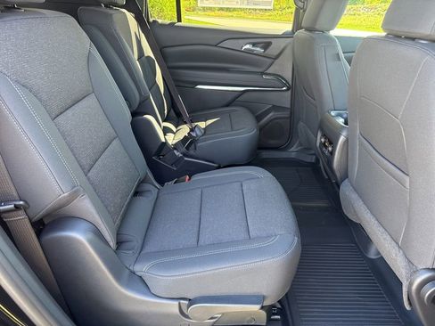 New 2026 Chevrolet Traverse LT w/ Midnight/Sport Edition FWD image 34