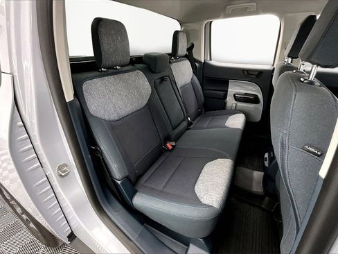 Used 2025 Ford Maverick XLT image 28