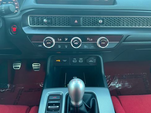 Certified 2025 Honda Civic Type R image 19