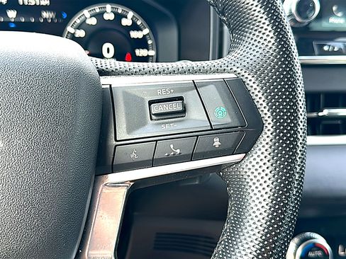 Used 2023 Mitsubishi Outlander SEL FWD image 29