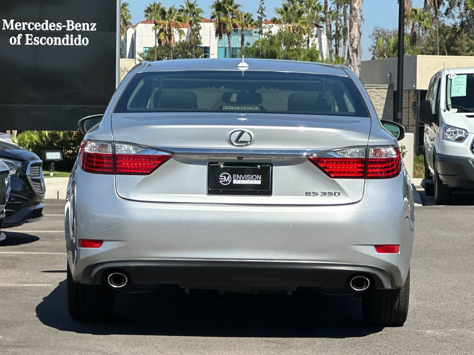 Used 2014 Lexus ES 350 w/ Luxury Package FWD image 4
