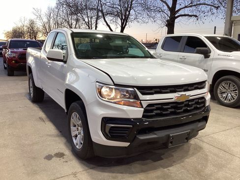 Used 2022 Chevrolet Colorado LT w/ Fleet Safety Package image 2