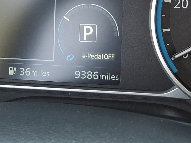 Used 2025 Nissan Leaf S FWD image 6