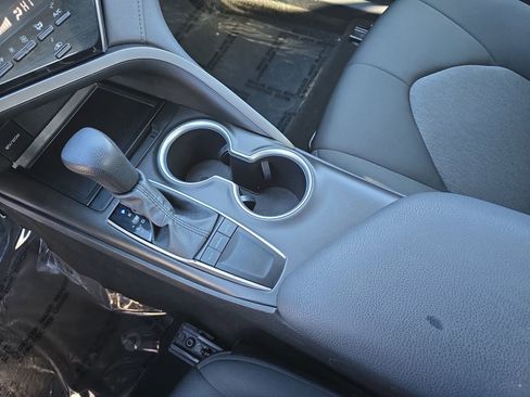 Used 2024 Toyota Camry LE image 31