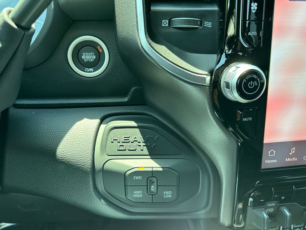 New 2026 RAM 3500 Big Horn AWD/4WD image 23