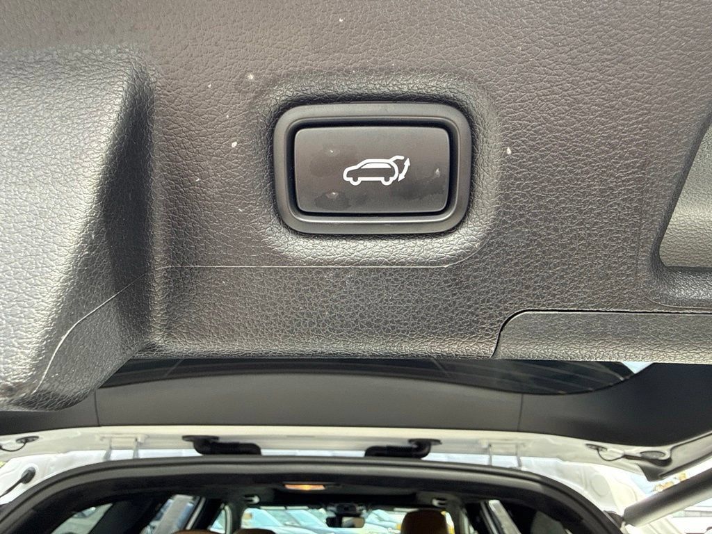 Used 2023 Hyundai Santa Fe Calligraphy AWD/4WD image 45