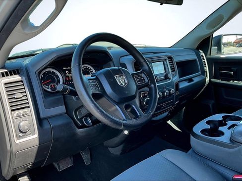 Used 2017 RAM 1500 Express AWD/4WD image 19