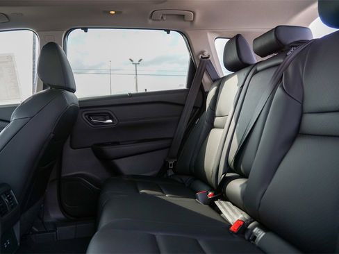 New 2024 Nissan Rogue SV w/ SV Premium Package image 22