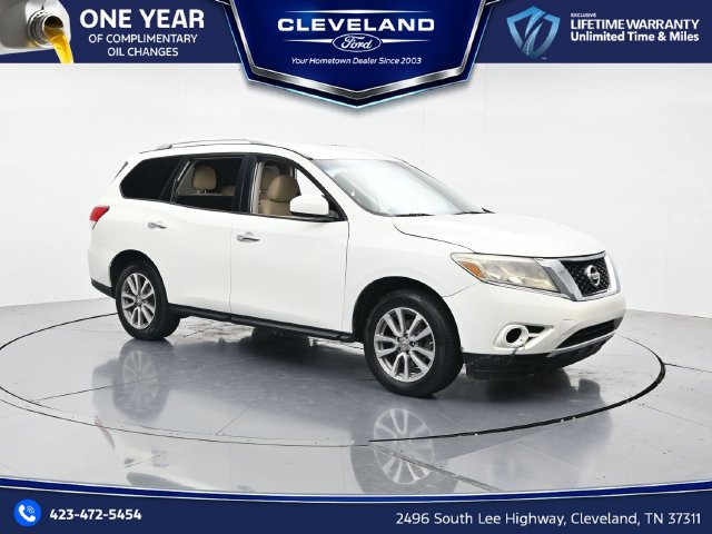 Used 2016 Nissan Pathfinder SV FWD 360° Tour