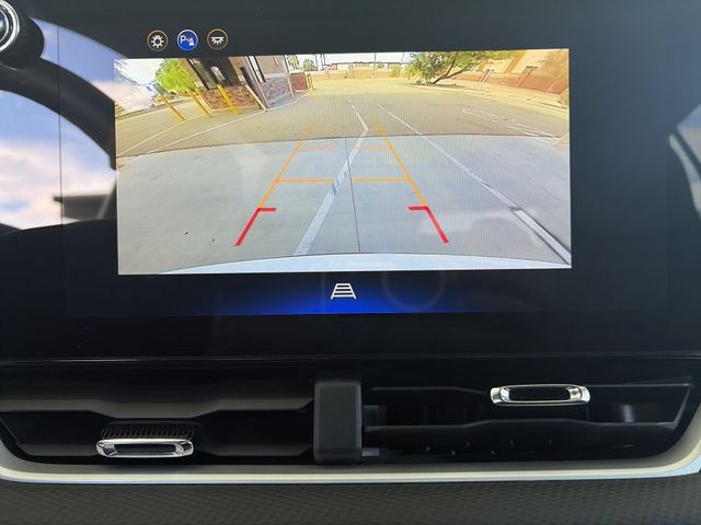Used 2025 Chevrolet Equinox LT FWD image 15