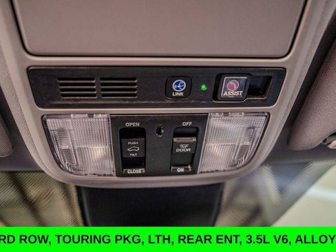 Used 2024 Honda Odyssey Touring image 37