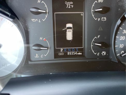 Used 2018 Toyota Sequoia TRD Sport image 11