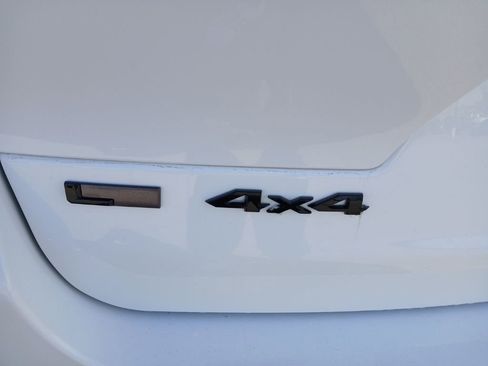 Used 2023 Jeep Grand Cherokee L Limited w/ Black Appearance Package image 9