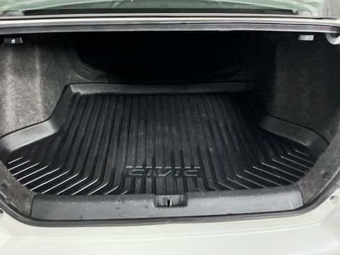 Used 2017 Honda Civic Touring image 23