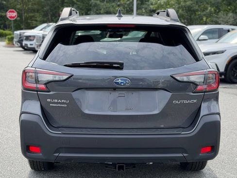 Used 2025 Subaru Outback Premium AWD/4WD image 4