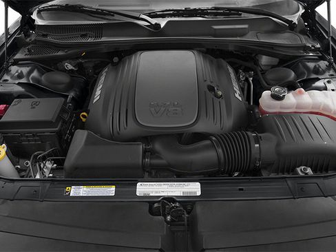 Used 2014 Dodge Challenger R/T RWD image 16