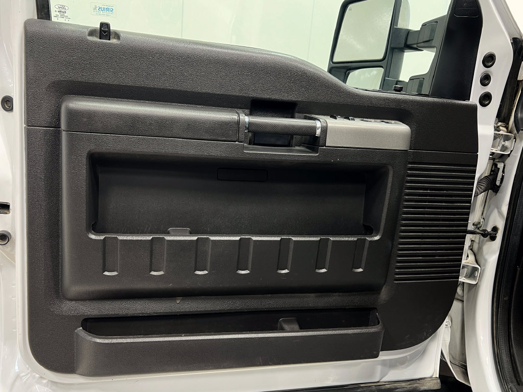 Used 2014 Ford F250 Lariat w/ Chrome Package AWD/4WD image 14