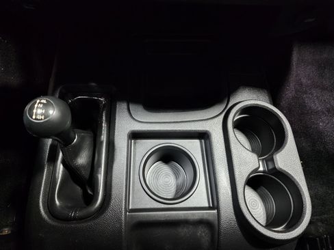 Used 2017 RAM 2500 Tradesman w/ Chrome Appearance Group image 34