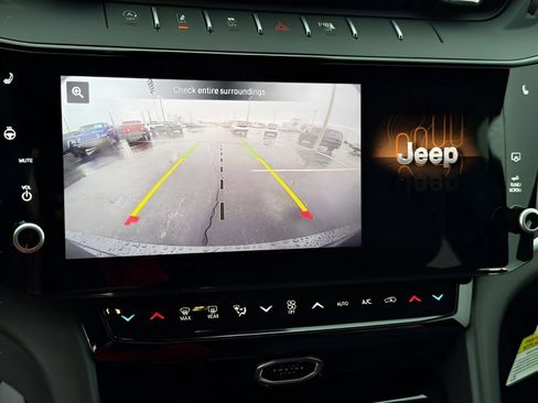 New 2026 Jeep Grand Cherokee Limited AWD/4WD image 23