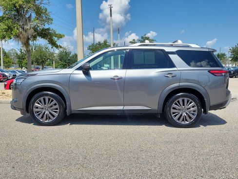 Certified 2023 Nissan Pathfinder SL w/ SL Premium Package AWD/4WD image 9