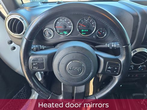 Used 2018 Jeep Wrangler Unlimited Sahara AWD/4WD image 19