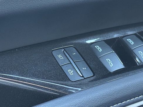 Certified 2024 Cadillac Escalade Sport w/ LPO, ONYX Package image 24