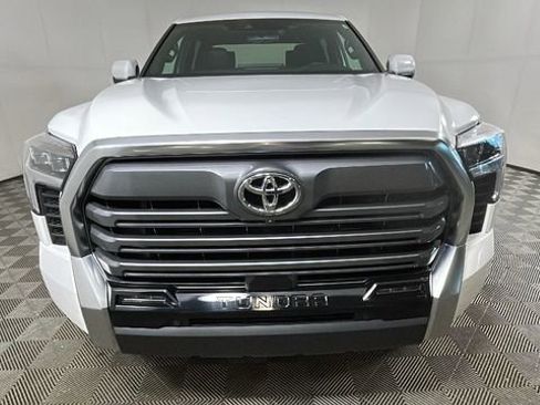 Used 2025 Toyota Tundra Limited AWD/4WD image 8