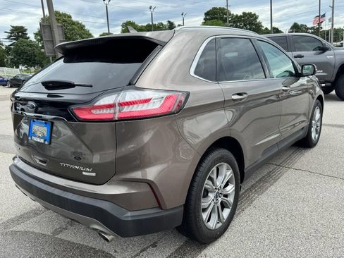 Used 2019 Ford Edge Titanium FWD image 3