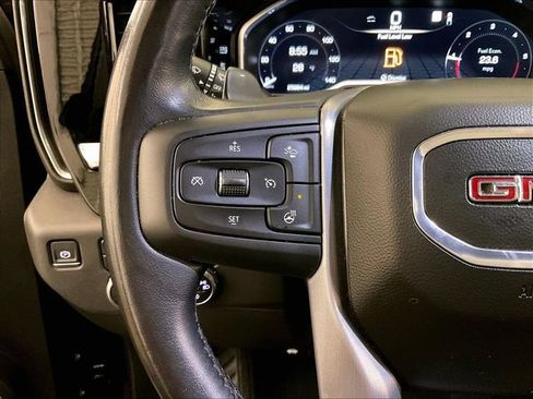 Used 2022 GMC Sierra 1500 SLT w/ SLT Premium Plus Package AWD/4WD image 17