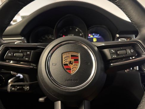 Used 2024 Porsche Macan GTS image 23