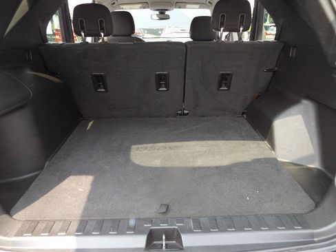 Used 2019 Chevrolet Equinox LS FWD image 28