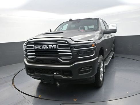 New 2026 RAM 2500 Laramie w/ Sport Appearance Package AWD/4WD image 6