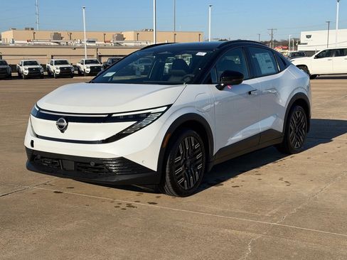 New 2026 Nissan Leaf Platinum+ image 2