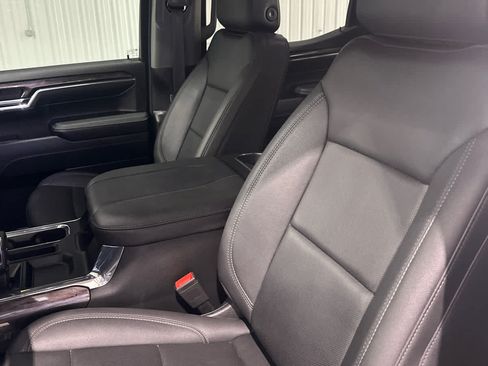 Used 2023 Chevrolet Silverado 1500 LTZ w/ Technology Package AWD/4WD image 25