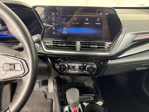 Used 2026 Chevrolet Trax RS w/ Driver Confidence Package FWD image 29