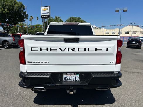 Used 2020 Chevrolet Silverado 1500 LT Trail Boss AWD/4WD image 4