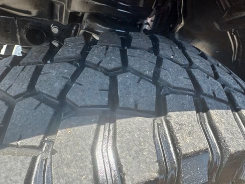 Used 2019 Jeep Wrangler Unlimited Rubicon AWD/4WD image 3