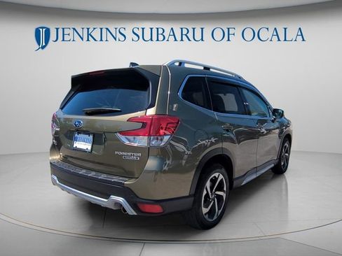 Used 2023 Subaru Forester Touring AWD/4WD image 3
