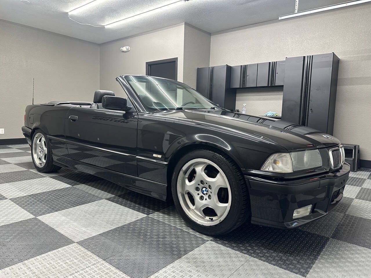 Used 1997 BMW 328i Convertible RWD image 32