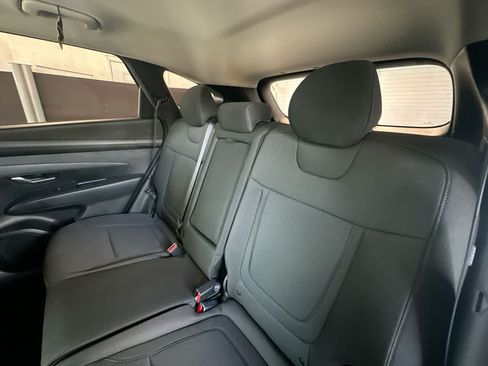 Used 2025 Hyundai Tucson SE FWD image 22