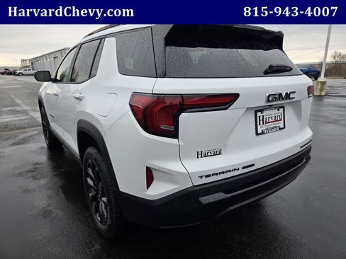 Used 2026 GMC Terrain Elevation w/ Elevation Premium Package image 5