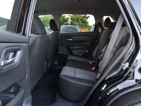 Certified 2025 Nissan Rogue SV AWD/4WD image 20