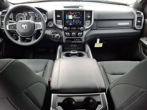 Used 2025 RAM 1500 Big Horn AWD/4WD image 12