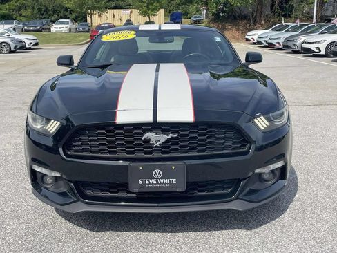 Used 2016 Ford Mustang Coupe RWD image 2