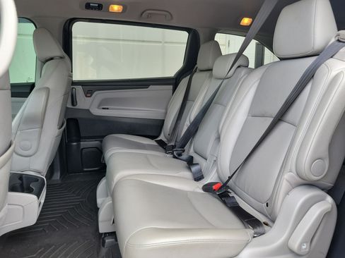 Used 2021 Honda Odyssey Touring image 15